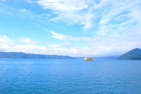 toya-lake.jpg